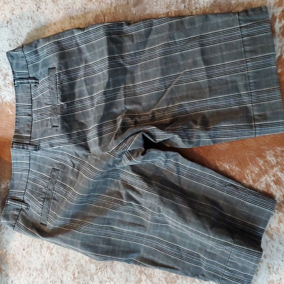 Manhattan Chino shorts size 6 - Picture 2 of 4